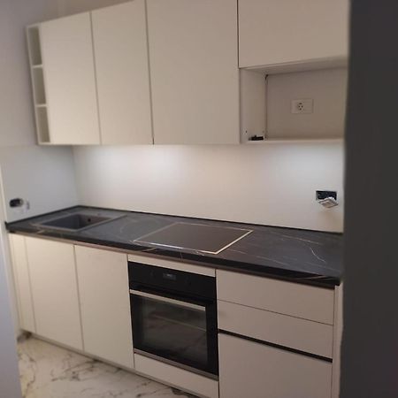 Villa Kadinela, 200M From Kamenjak, Huge Quiet Garden With Barbecue, 2 New Kitchens 普莱曼图拉 外观 照片