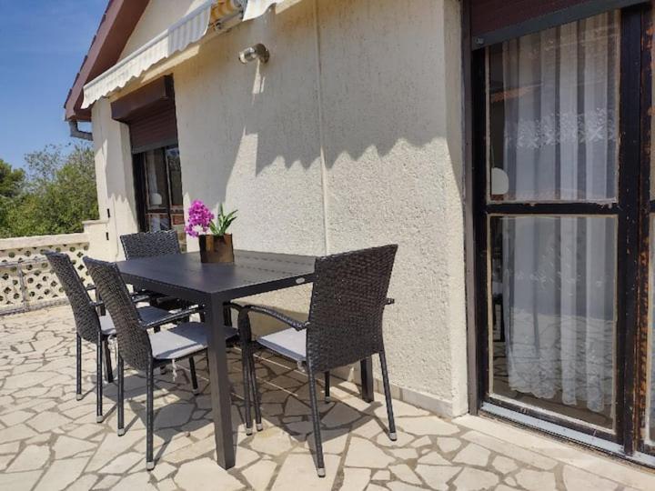 Villa Kadinela, 200M From Kamenjak, Huge Quiet Garden With Barbecue, 2 New Kitchens 普莱曼图拉 外观 照片